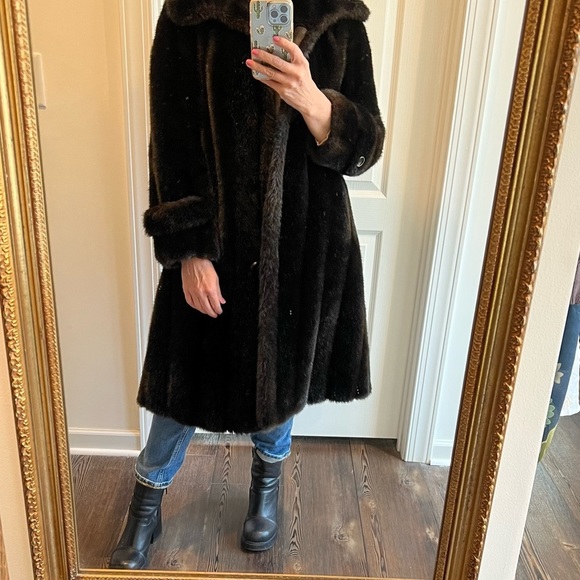 Vintage Jackets & Blazers - Vintage Dark Brown Faux Mink coat Fur Coat Midi Fluffy Size 10 Mincara Russel
